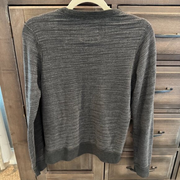 Abercrombie Kids Logo Crewneck Sweatshirt Gray Charcoal Embroidered Size 13/14 - Picture 6 of 8